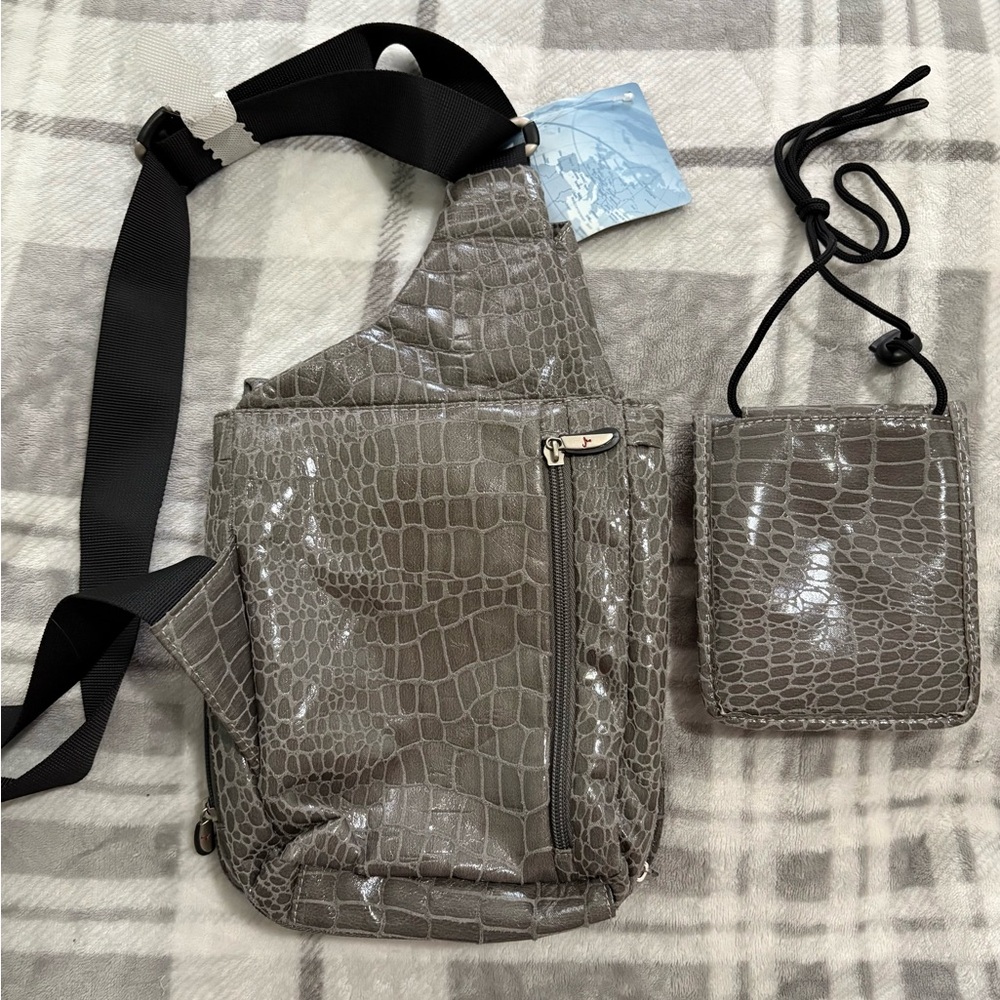 Travelon Grey Croc Anti-theft Sling Crossbody Bag with Passport Wallet NWT - Picture 2 of 11